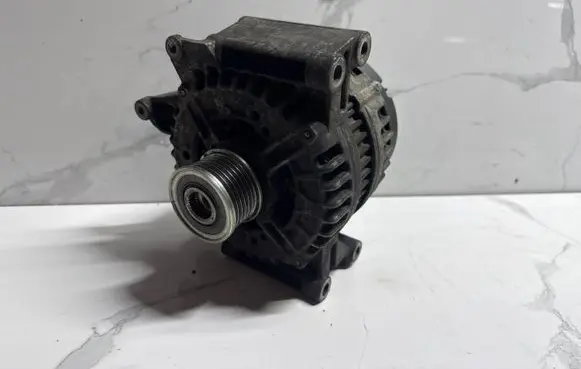 Mercedes-Benz C W204 Generator/alternator A0131549002