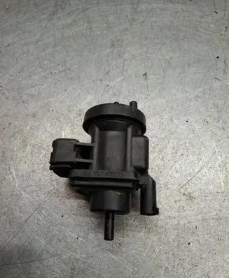 Mercedes-Benz CLK A209 C209 Turbo solenoid valve 0005450427