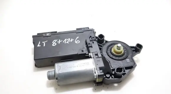 Seat Exeo (3R) Rear door window regulator motor