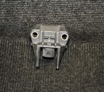 Toyota RAV 4 (XA20) Airbag deployment crash/impact sensor 8917345050