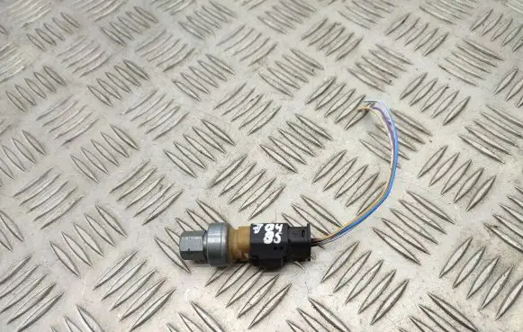 Peugeot 2008 I Air conditioning (A/C) pressure sensor 9673006380