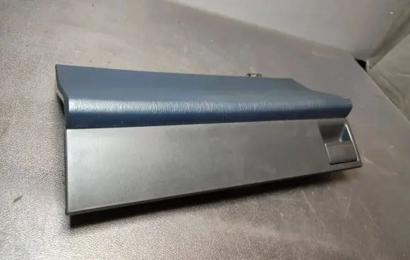 Mercedes-Benz 190 W201 Glove box 2016890087S