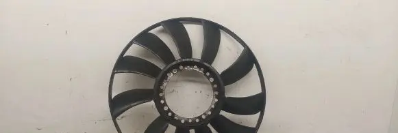 Volkswagen PASSAT B5.5 Fan impeller 058121301B