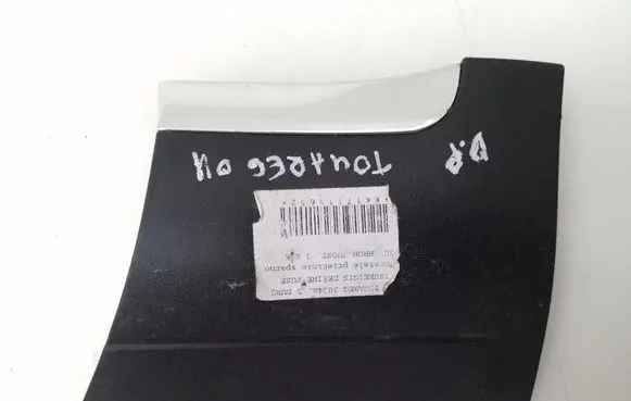 Volkswagen Touareg I Fender trim (molding) 7L6854960A
