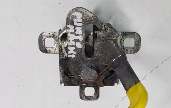 Fiat Punto Evo Engine bonnet/hood lock/catch