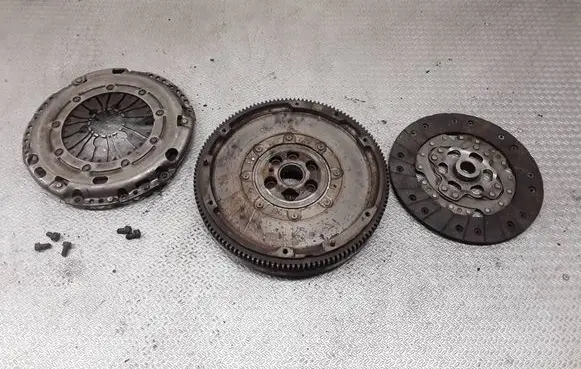 Volkswagen PASSAT B6 Clutch set kit 3082001409 1864001694