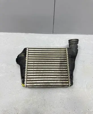 Porsche Macan (95B) Intercooler radiator 95B145803B