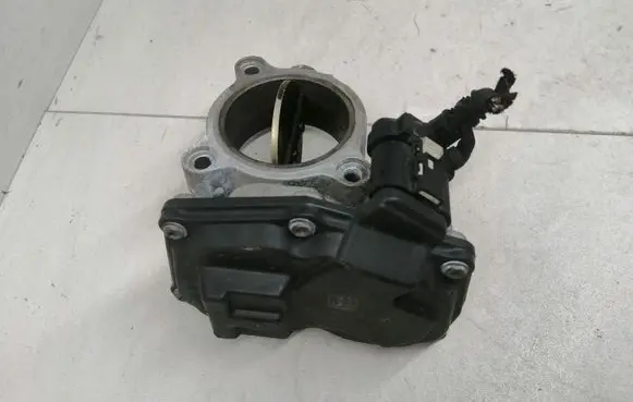 BMW 5 F10 F11 Throttle valve 1354781075203 10378517 01097