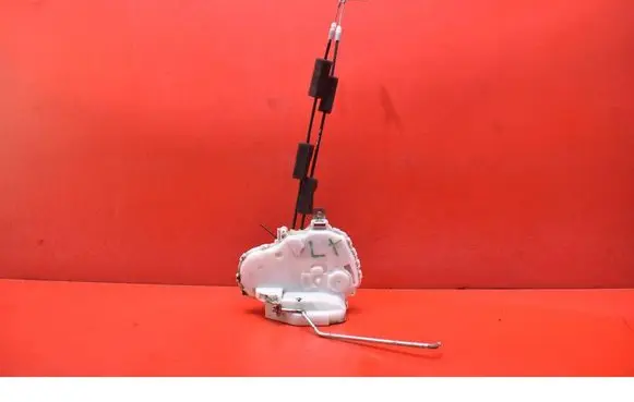 Honda CR-V Rear door lock 