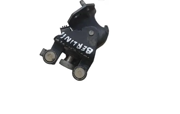 Citroen Berlingo Sliding door middle roller runner 9680486580