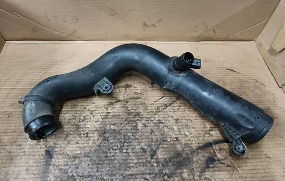 Intercooler hose/pipe