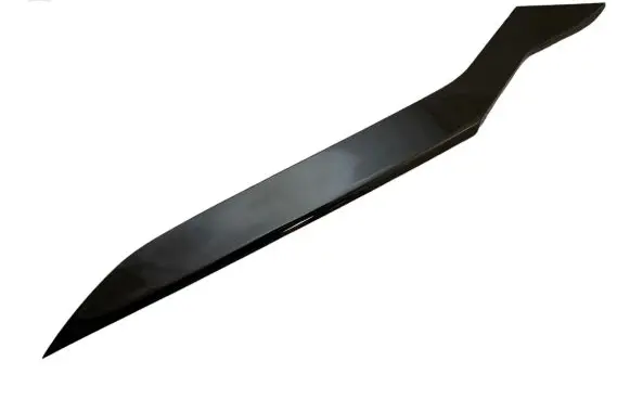 Rear fender molding trim