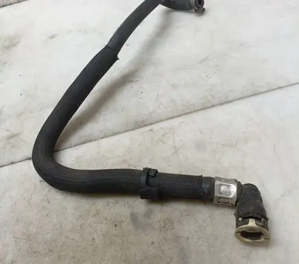 Volvo V70 Engine coolant pipe/hose 1385104