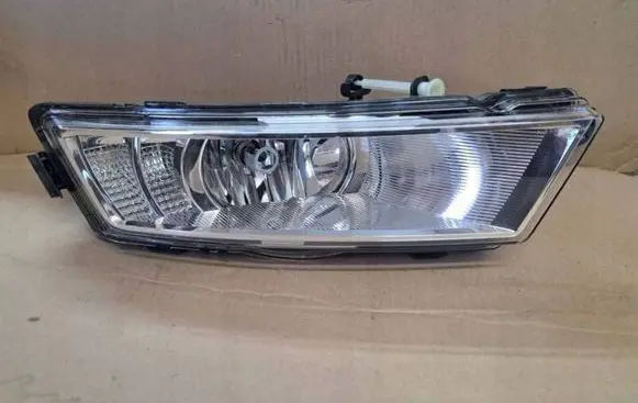 Skoda Rapid (NH) Front fog light 5JA941700B