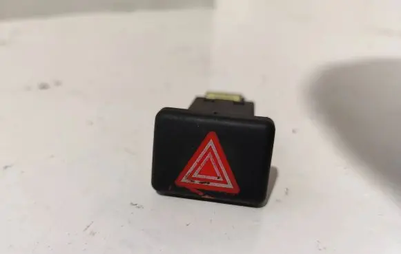 Audi A4 S4 B6 8E 8H Hazard light switch 8E0941509