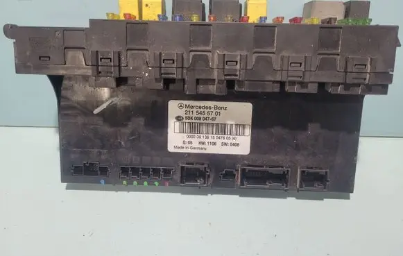 Mercedes-Benz E W211 SAM control unit 2115455701