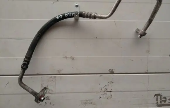 Ford Kuga I Air conditioning (A/C) pipe/hose