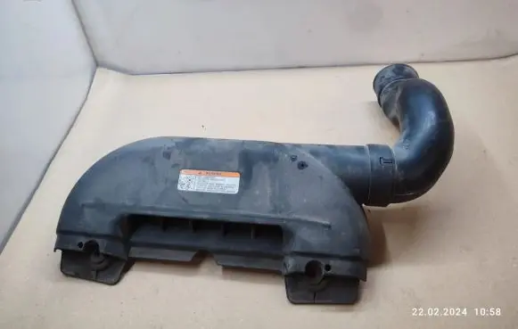 KIA Ceed Air intake duct part 282121H000