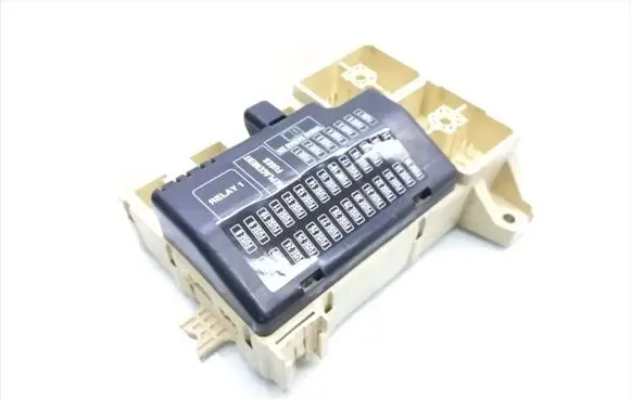 Jaguar S-Type Fuse module 1R8T-14A067-AA 0615001