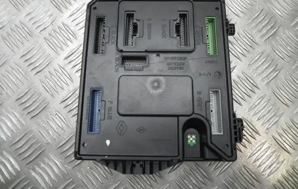 Renault Zoe Other control units/modules 284B15472R G3903