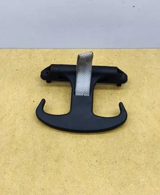 Mercedes-Benz E W212 Other trunk/boot trim element A2128100040