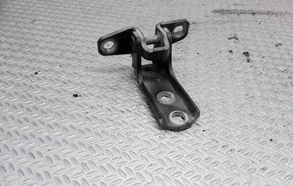 Mitsubishi Lancer X Rear door upper hinge