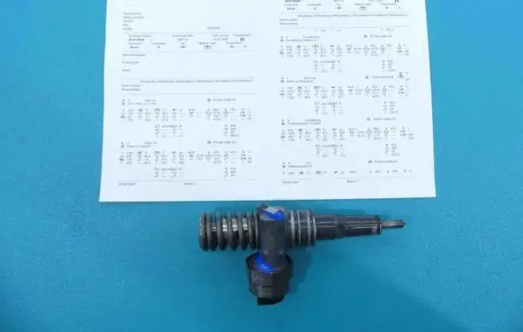 Fuel injector