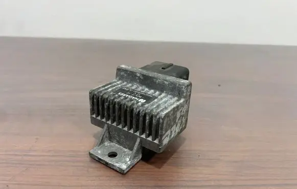 Renault Koleos I Glow plug pre-heat relay 9640469680