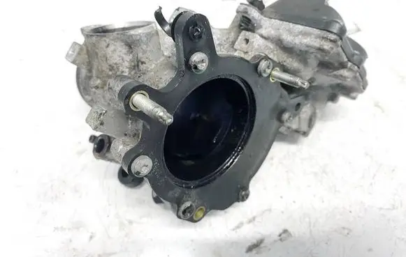 Land Rover Discovery Sport EGR valve G4D35H273BB