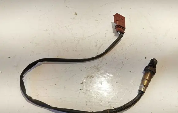 Audi A4 S4 B6 8E 8H Lambda probe sensor 058906265C