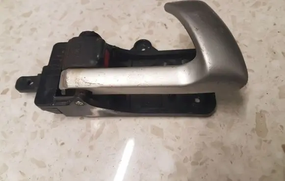 Hyundai Santa Fe Front door interior handle 82623CM000