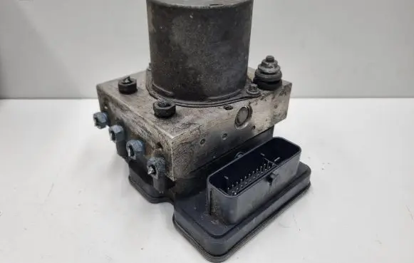 Mercedes-Benz Vito Viano W447 ABS Pump A4479004002 4479004002