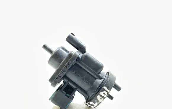 Mercedes-Benz C W203 Turbo solenoid valve 0005450522