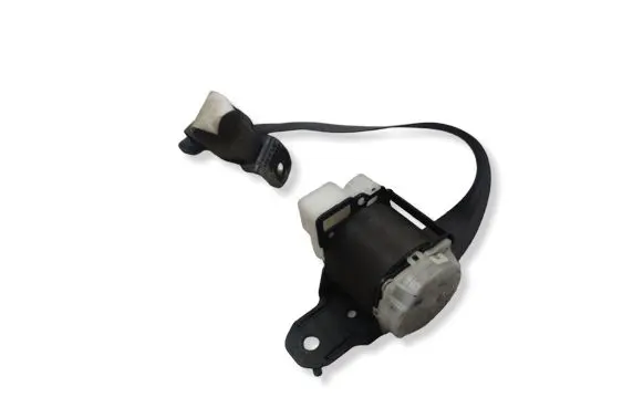 Mitsubishi Lancer X Rear seatbelt 7Q7990