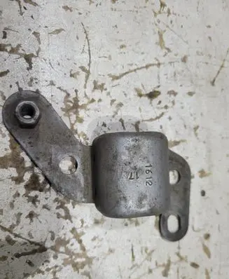 Mercedes-Benz GLC X253 C253 Sway bar bush bracket, front 