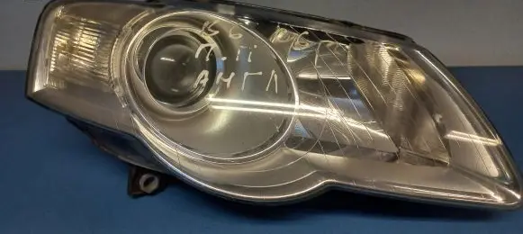 Volkswagen PASSAT B6 Headlight/headlamp 3C0941006T