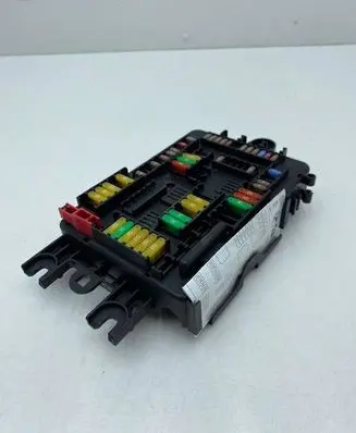 BMW 1 F20 F21 Fuse module 19561000001 9389070