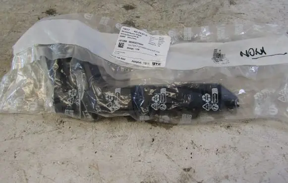 Opel Mokka B Rear bumper mounting bracket 9835237980