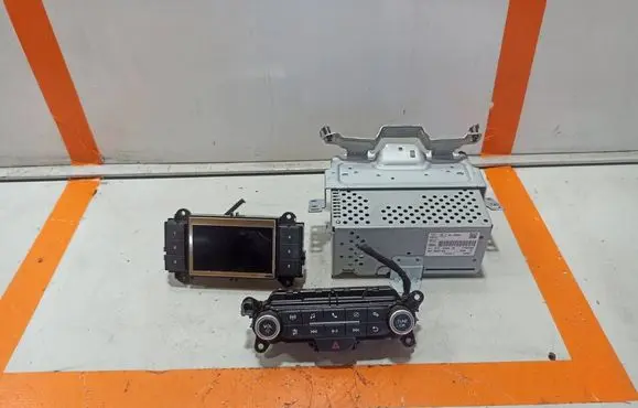 Ford Transit - Tourneo Connect Radio/CD/DVD/GPS head unit KT1T18D832BV KT1T18B955EB