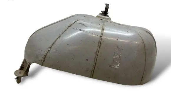 Toyota Hilux (AN10, AN20, AN30) Fuel tank bottom protection 776420K010A