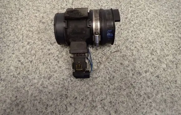 Suzuki SX4 Mass air flow meter