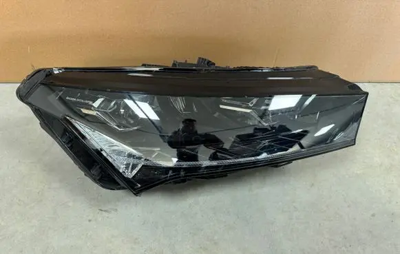 Skoda Enyaq iV Headlight/headlamp 5LB941016A