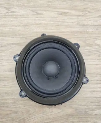 Volvo C70 Rear door speaker 31252270
