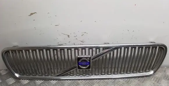 Volvo V50 Front bumper upper radiator grill 08678680
