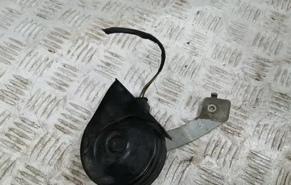 Mercedes-Benz B W246 W242 Horn signal A0065429820 Q1400HZ 2331K06