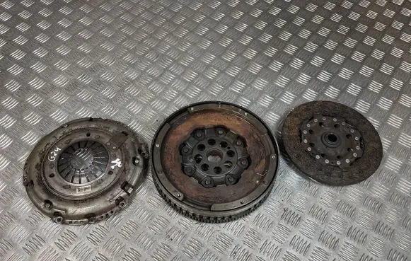 Renault Trafic III (X82) Clutch set kit 302052965R 301015679R