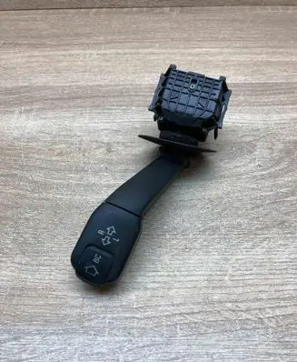 BMW 5 E39 Indicator stalk 8352172 01100410