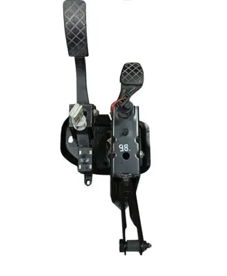 Volkswagen Golf IV Brake pedal 1J1721057L 1J1721651A 1J1721511C