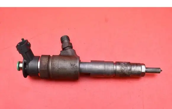 Peugeot 2008 I Fuel injector 0445110340