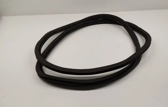 Front door rubber seal